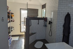 1_PXL_20230909_222925380